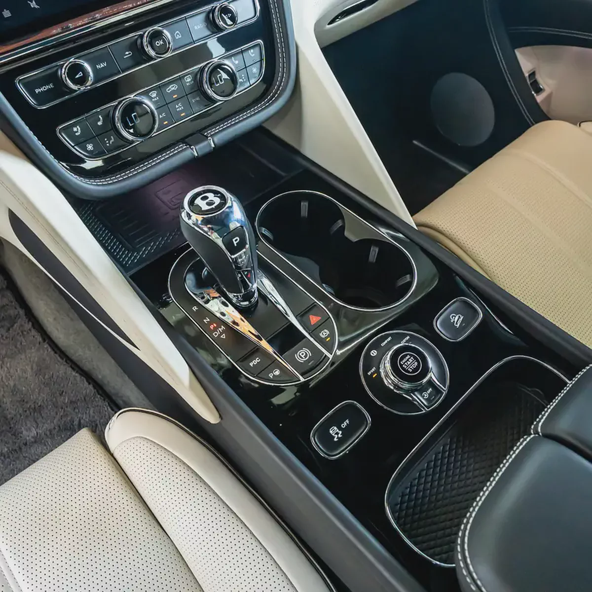 2021 Bentley Bentayga V8  DONE ONLY 19,000KM-14-14