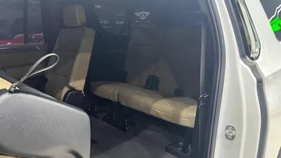 Chevrolet Suburban PREMIER-15