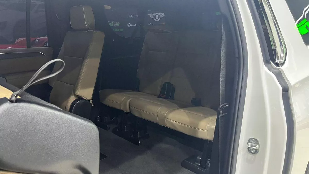 Chevrolet Suburban PREMIER-15-0