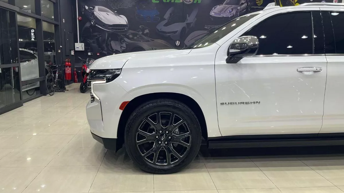 Chevrolet Suburban PREMIER-3-0