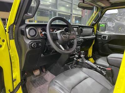 Jeep Wrangler Unlimited SPORT 3.6L A/T-10
