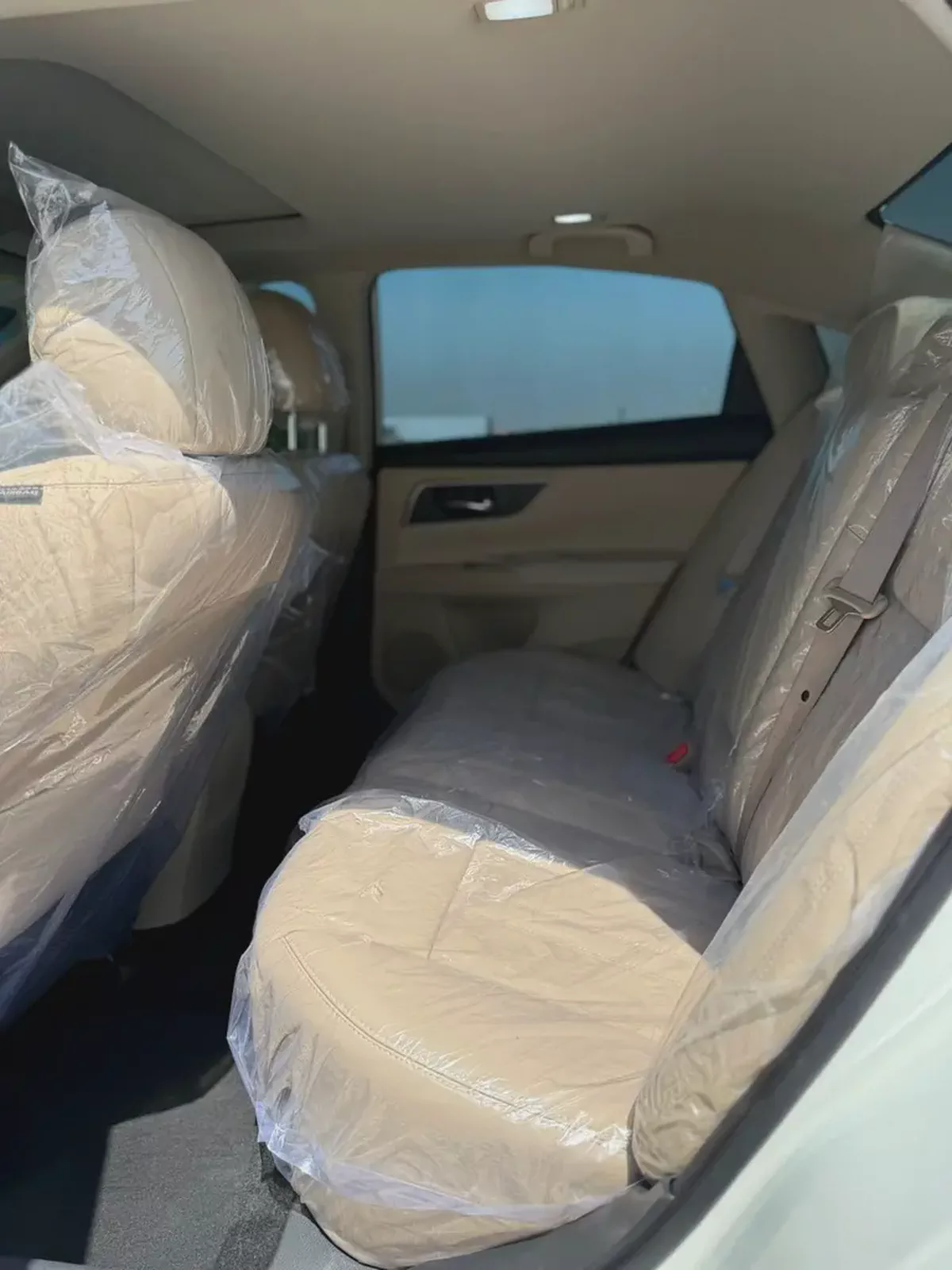 Nissan Altima SL | 2015 | GCC | Full Option | 151,000 km | White / Beige | Fully Serviced-16-16