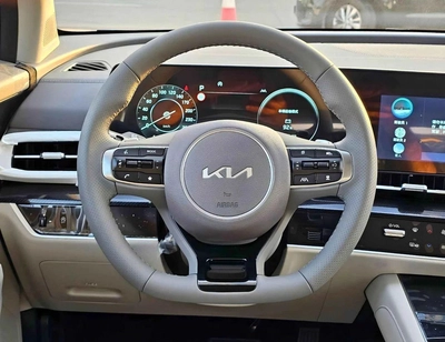 Kia Sportage PREMIUM SMART VERSION / 1.5L V4 PETROL / 360 CAMERA / PANORAMIC ROOF (CODE # KSRP)-11