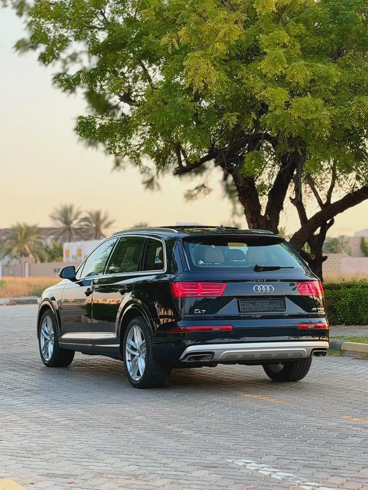 Audi Q7 2016 45 TFSI Quattro | GCC Specs | Low Mileage | Pristine Condition-4-4