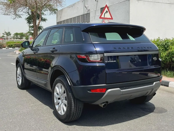 Land Rover Range Rover Evoque HSE 2019 - GCC Specs - Excellent Condition