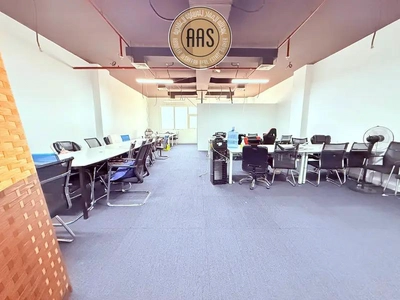 Spacious office for rent// chiller free also dewa free //in dip 1 Dubai-0