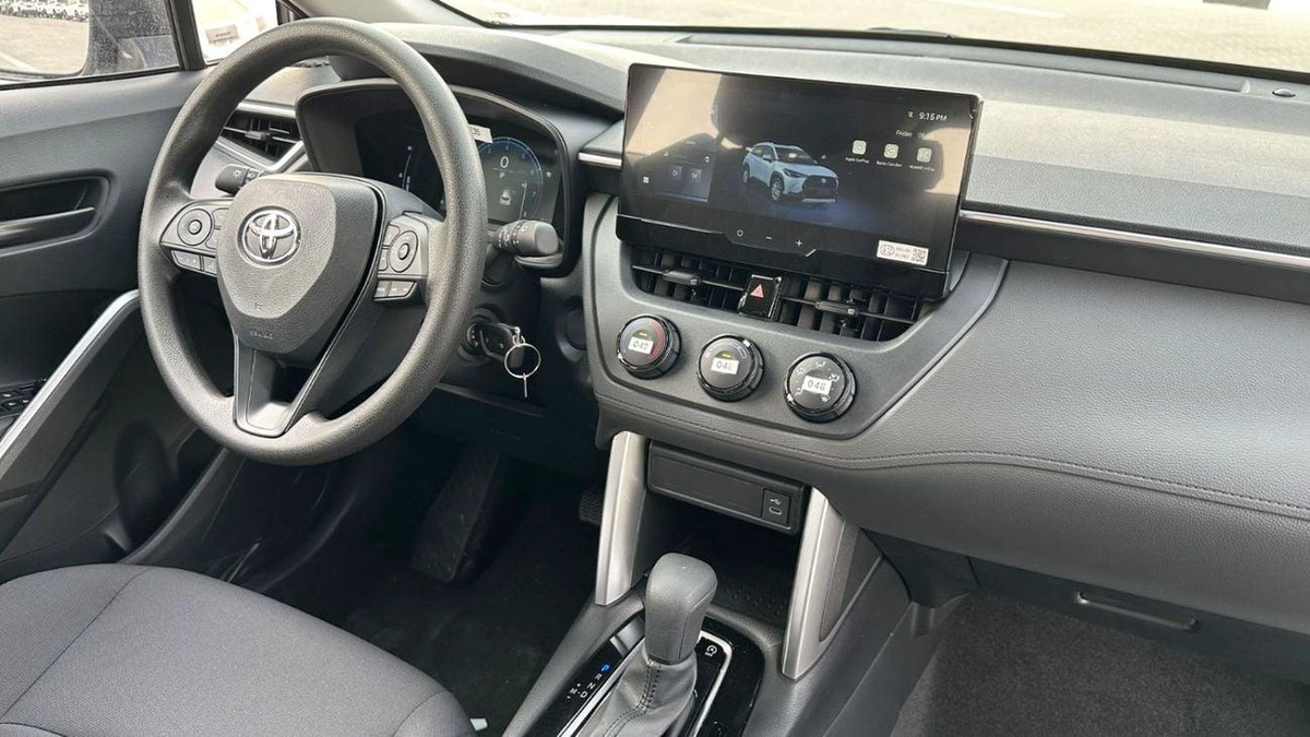 Toyota Corolla Cross 65000 Corolla Cross petrol 1.5L AT MY2025 0KM-16-16