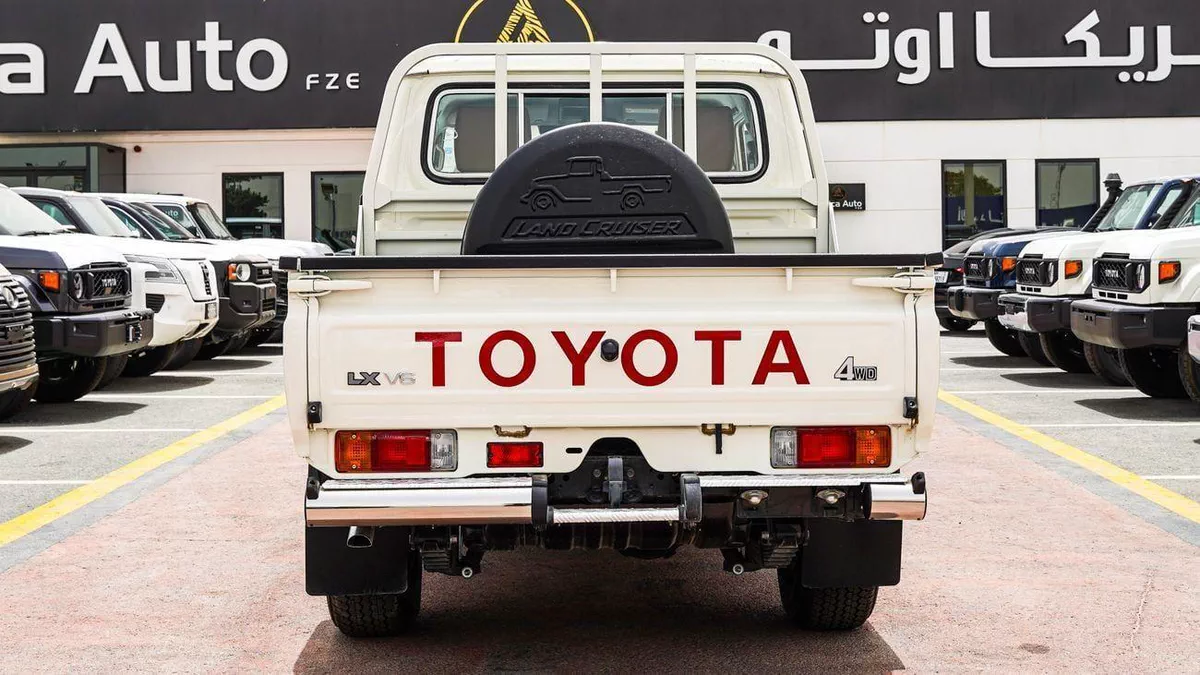 Toyota Land Cruiser Pick Up  DC 4.0 L FULL OPTION AT 2026-13-0