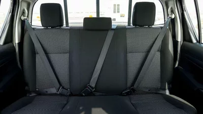 Toyota Hilux GLX Toyota Hilux 2.4L Diesel AT 4x4 Mid Option 2025-15