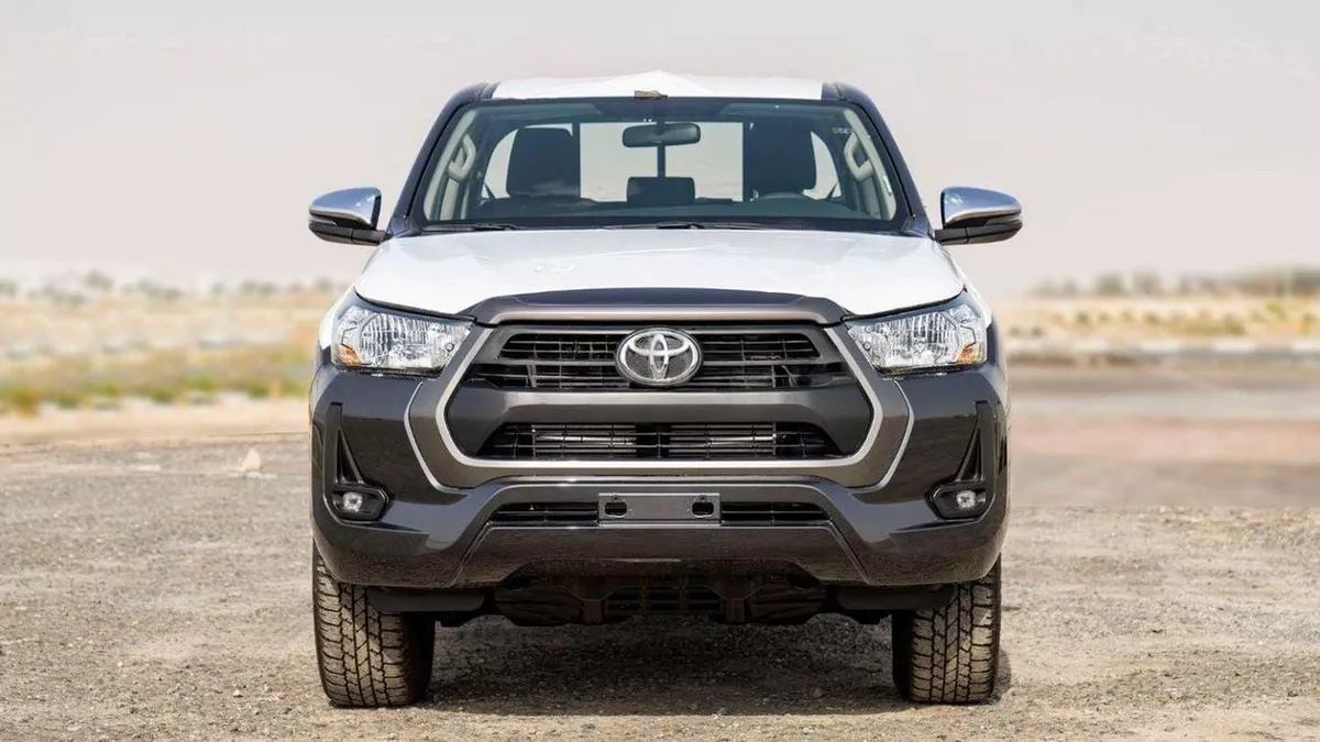 Toyota Hilux GLX Toyota Hilux 2.4L Diesel AT 4x4 Mid Option 2025-7-0