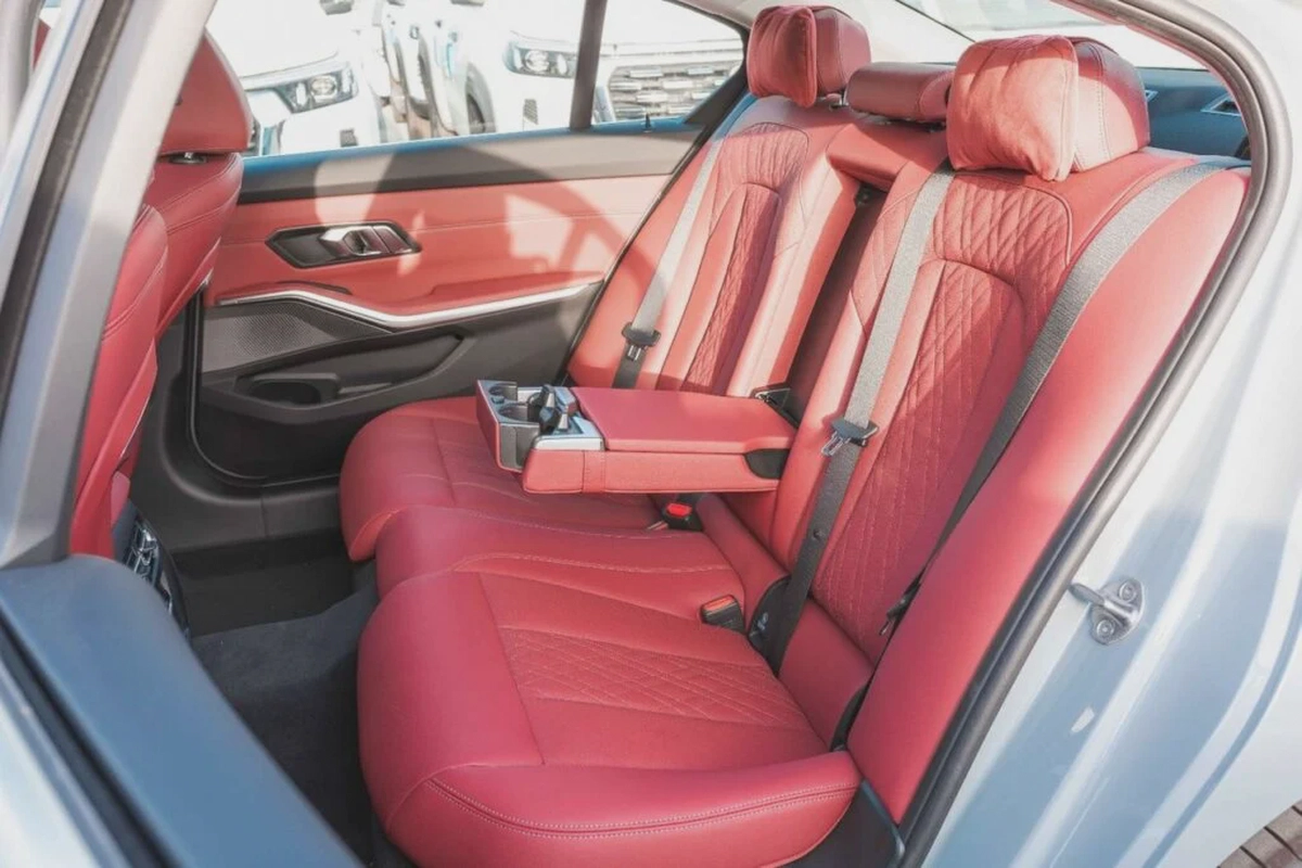 BMW i3-3-3