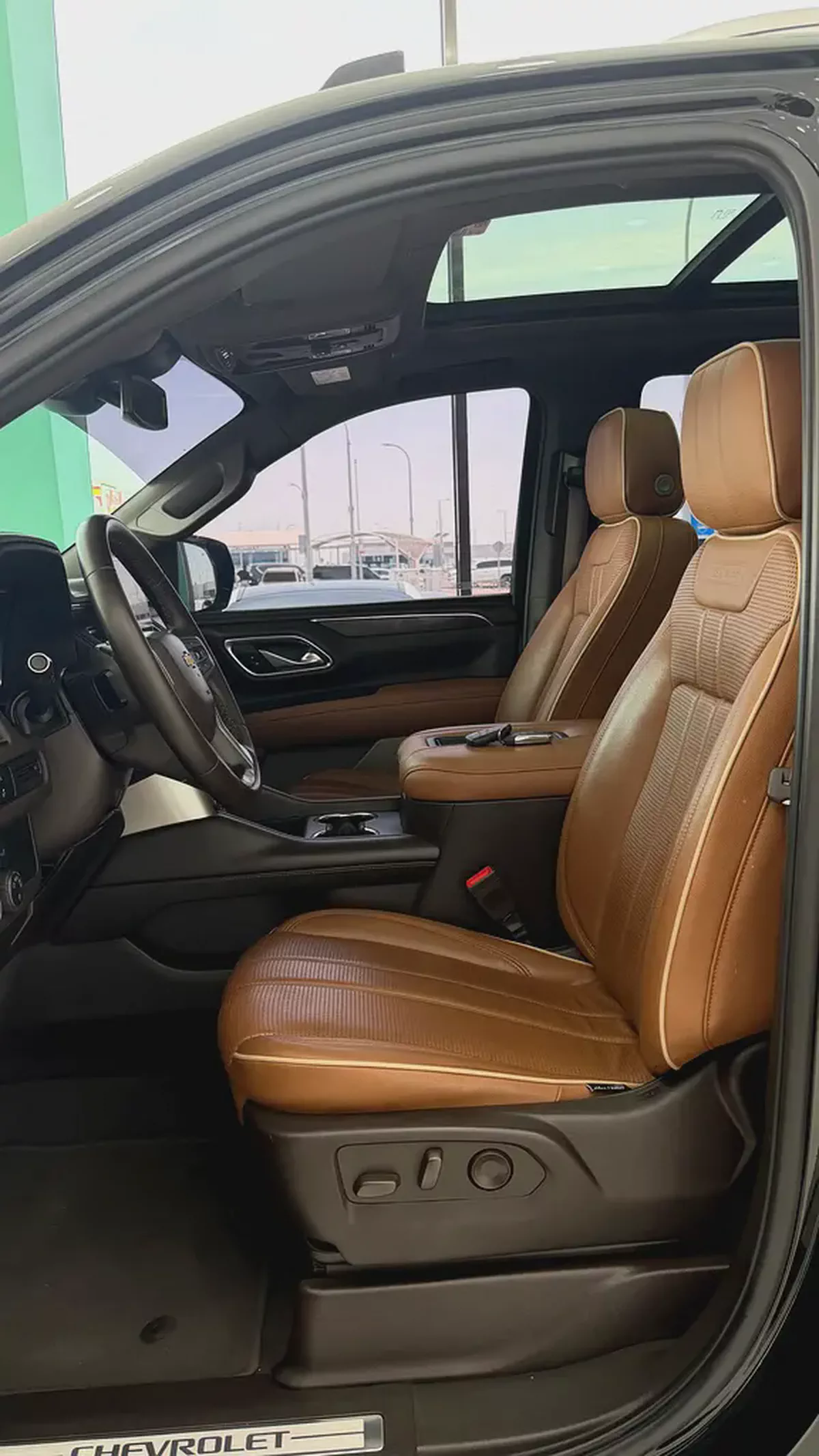 2023 Chevrolet Tahoe LT - GCC Specs-4-4
