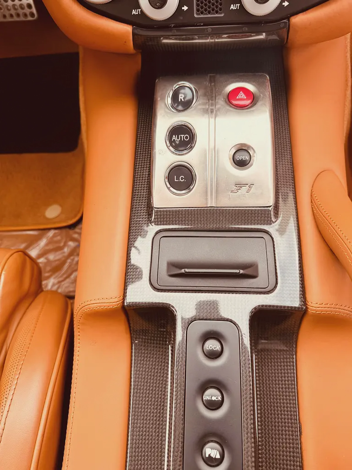 Ferrari 599 GTB F1 2008 full carbon fylly loded-19-19