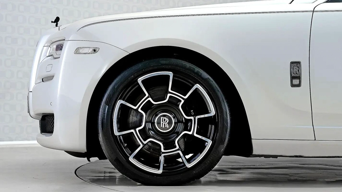 UAEs Very Best Example | 2 Years Free Servicing-3-3