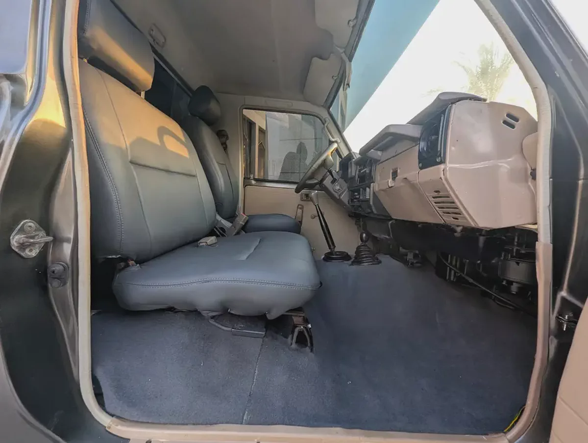 TOYOTA LAND CRUISER 70 Series Pickup 2008 Facelifted 2026 4.2L V6 1HZ Diesel Engine-13-13