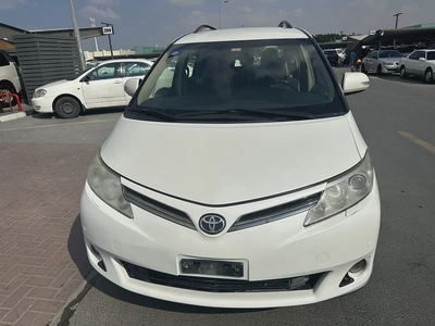 Toyota Previn 2017 white color GCC Caleb car-0