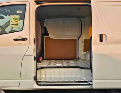 Toyota Hiace GL CARGO / 3.5L PETROL V6 A/T / REAR CAMERA (CODE # HCPMB2)-13