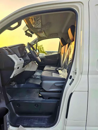 Toyota Hiace GL CARGO / 3.5L PETROL V6 A/T / REAR CAMERA (CODE # HCPMB2)-8