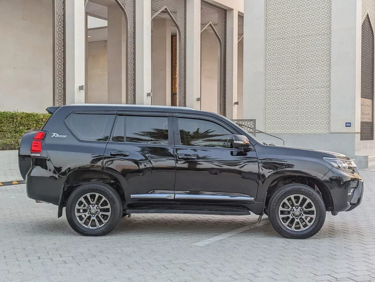 TOYOTA PRADO 2012 FACELIFTED 2023 GCC V6 IN EXCELLENT CONDITION-14-14