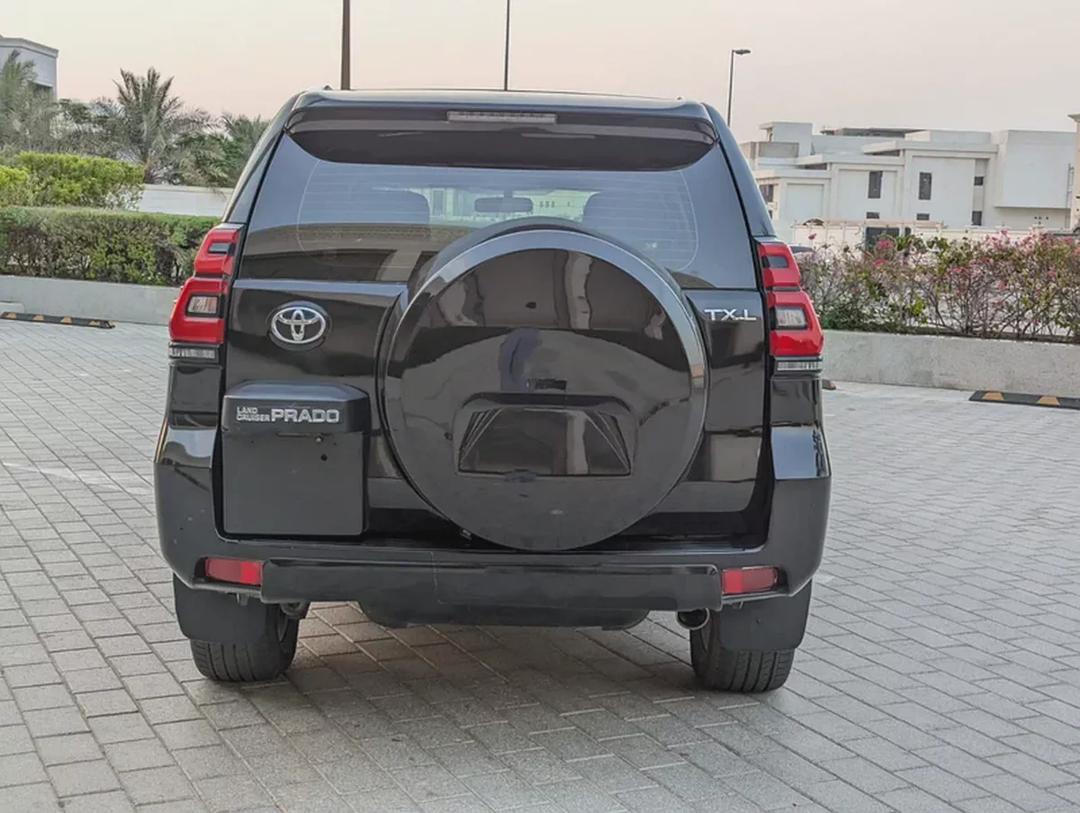 TOYOTA PRADO 2012 FACELIFTED 2023 GCC V6 IN EXCELLENT CONDITION-15-15