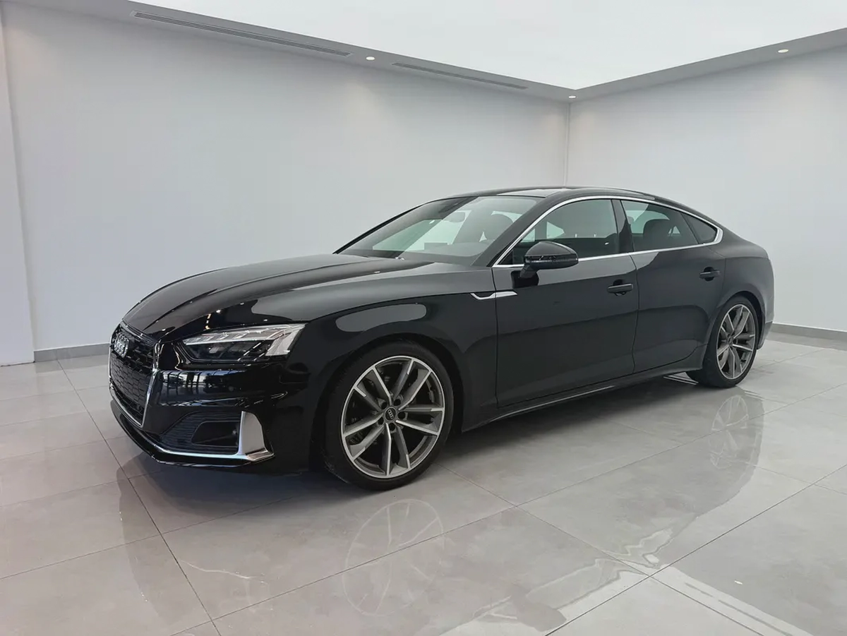 Audi A5 40 TFSI | GCC specs | Low Mileage | Sportback | Clean Condition-1-1