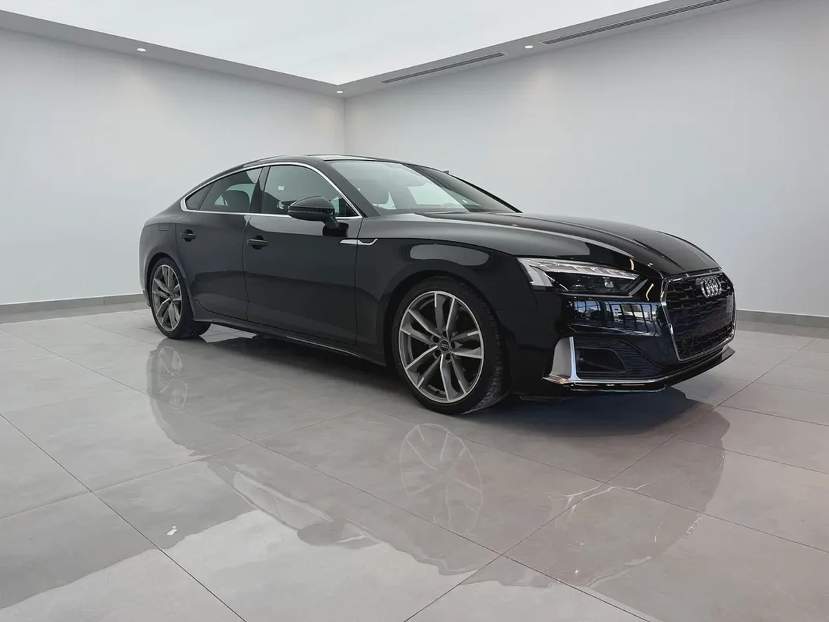 Audi A5 40 TFSI | GCC specs | Low Mileage | Sportback | Clean Condition-2-2