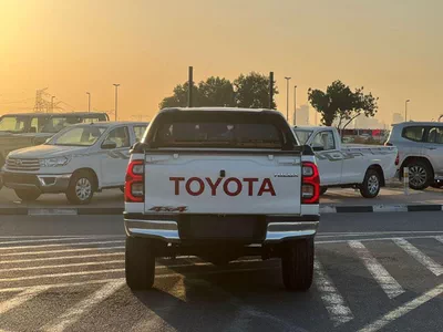 Toyota Hilux ADVENTURE 2022 Toyota Hilux Advanture Modified - 2.7L V4 - AWD 4x4 - Rear Camera - Patrol --5