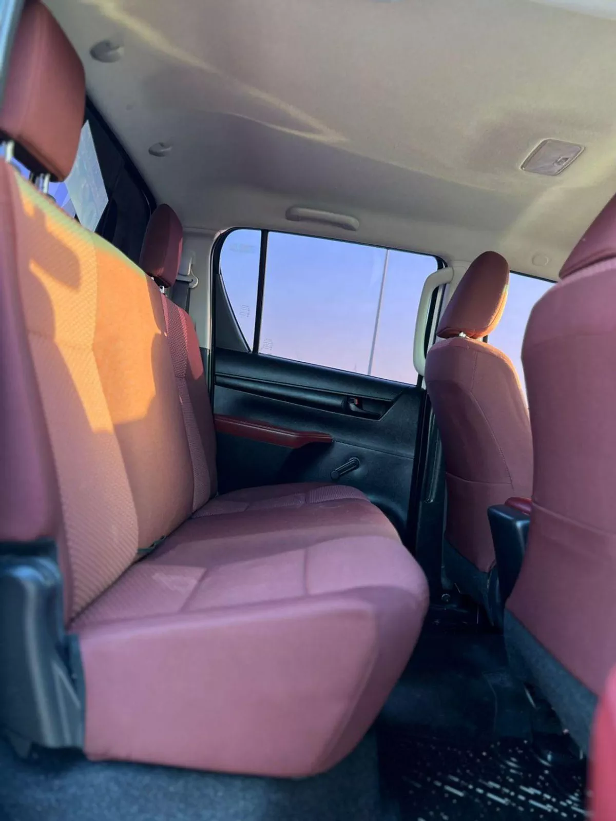 Toyota Hilux ADVENTURE 2022 Toyota Hilux Advanture Modified - 2.7L V4 - AWD 4x4 - Rear Camera - Patrol --13-0