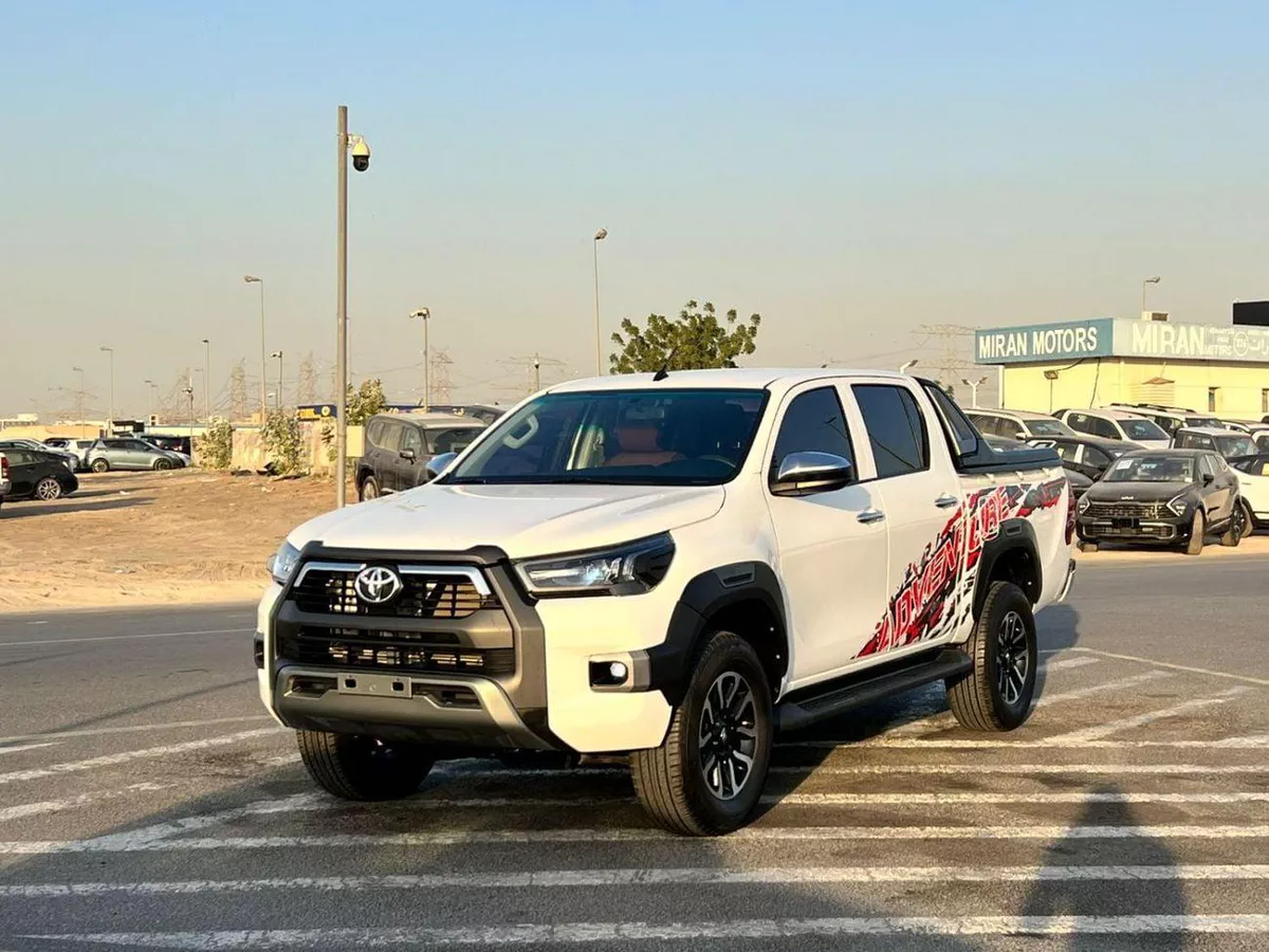Toyota Hilux ADVENTURE 2022 Toyota Hilux Advanture Modified - 2.7L V4 - AWD 4x4 - Rear Camera - Patrol --1-0