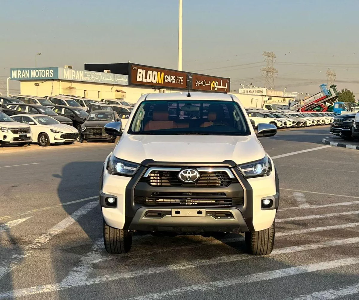 Toyota Hilux ADVENTURE 2022 Toyota Hilux Advanture Modified - 2.7L V4 - AWD 4x4 - Rear Camera - Patrol --2-0