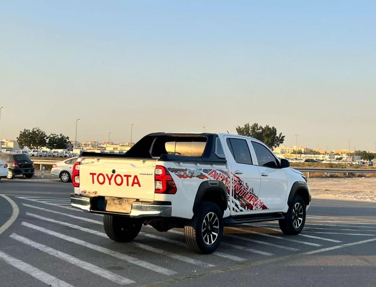 Toyota Hilux ADVENTURE 2022 Toyota Hilux Advanture Modified - 2.7L V4 - AWD 4x4 - Rear Camera - Patrol --7-0