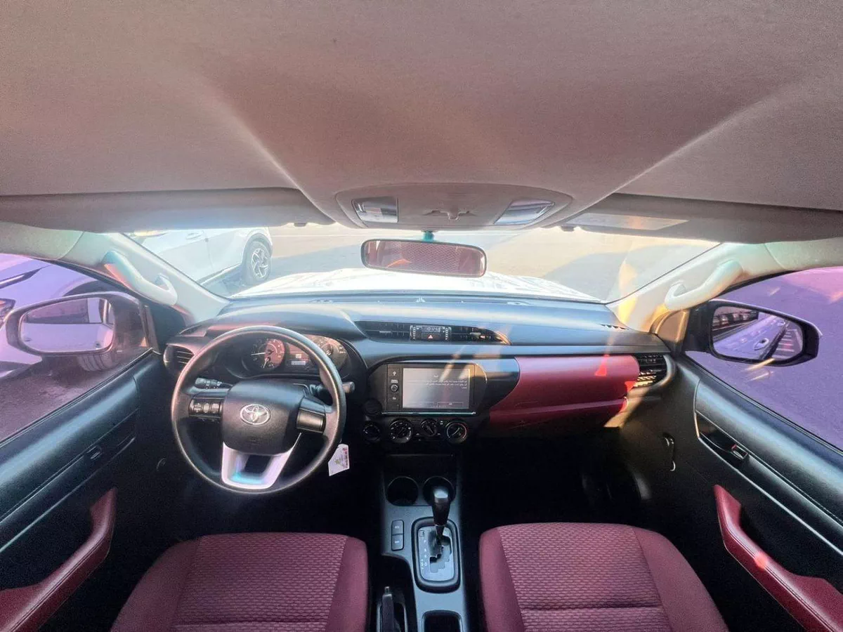Toyota Hilux ADVENTURE 2022 Toyota Hilux Advanture Modified - 2.7L V4 - AWD 4x4 - Rear Camera - Patrol --8-0