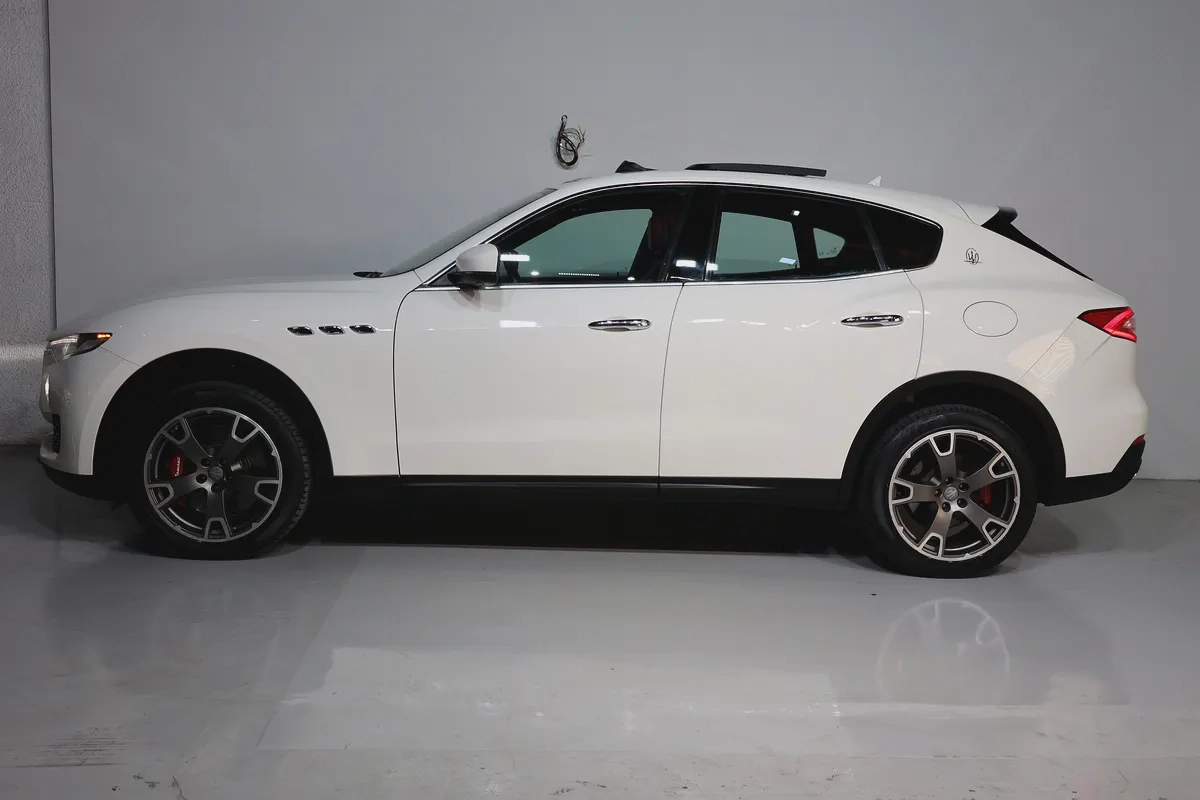 Maserati Levante SQ4 2019 | GCC Specs | 173000KM | Excellent Condition-6-6