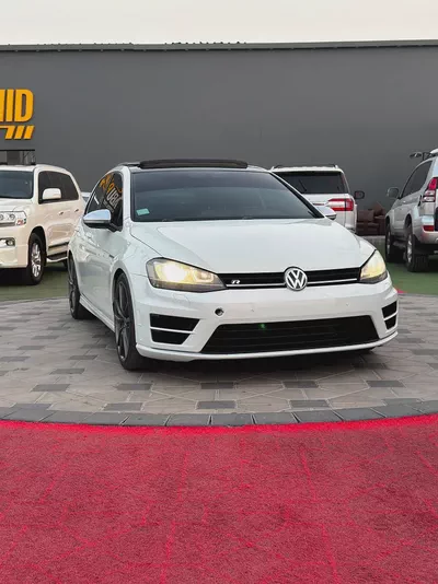Volkswagen Golf R Special Edition 2016 | GCC Specs | Pristine Condition-1