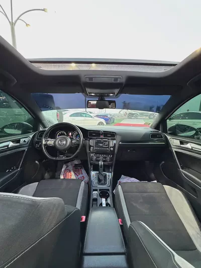 Volkswagen Golf R Special Edition 2016 | GCC Specs | Pristine Condition-8