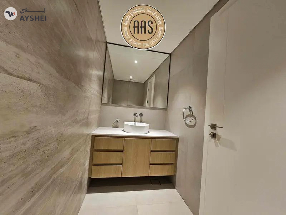 One Month Free | Corner Villa ! Maids + Storage Room ! Luxurious ! Ready to Move ! Closed To Metro -16-16
