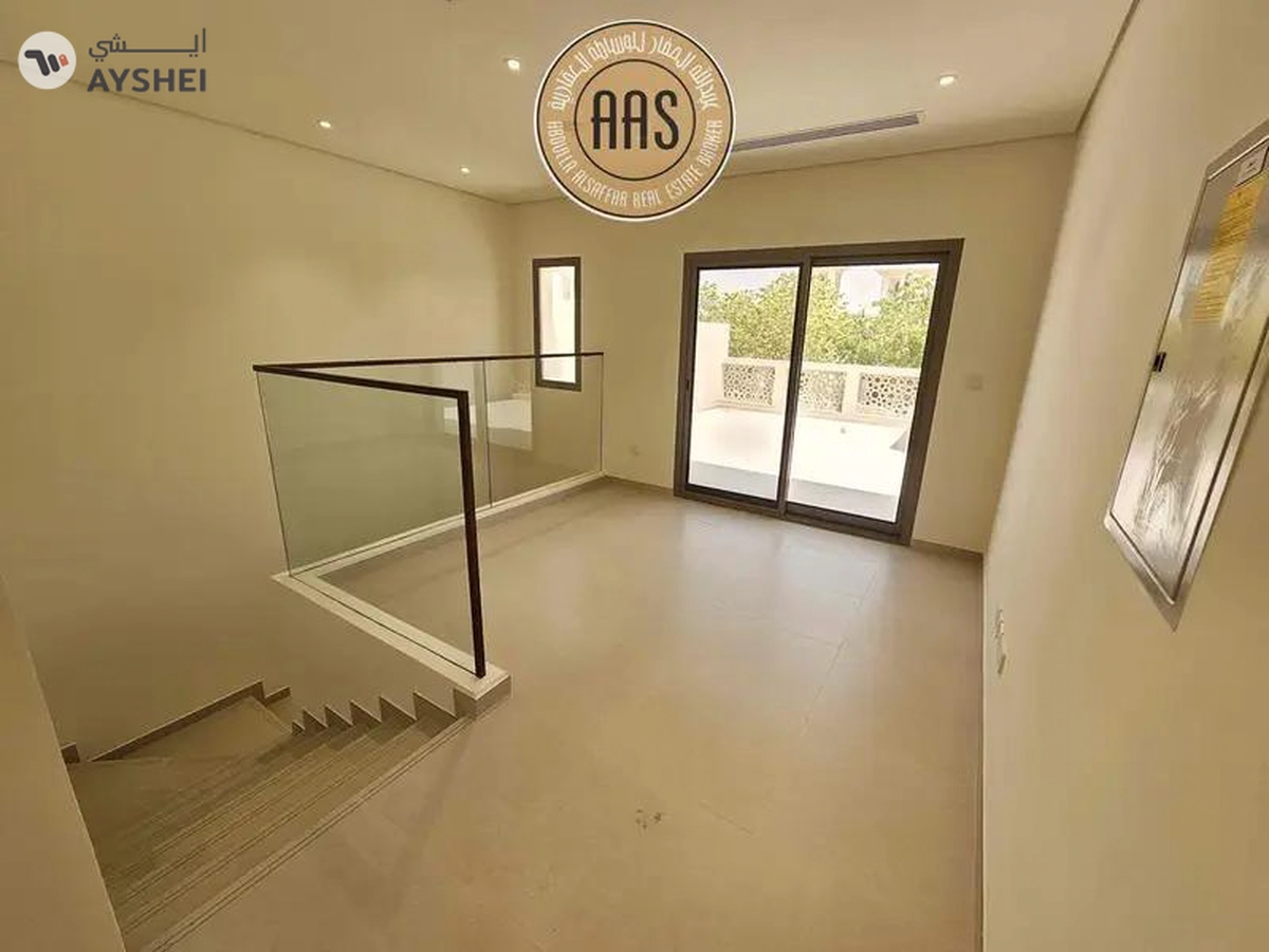 One Month Free | Corner Villa ! Maids + Storage Room ! Luxurious ! Ready to Move ! Closed To Metro -19-19