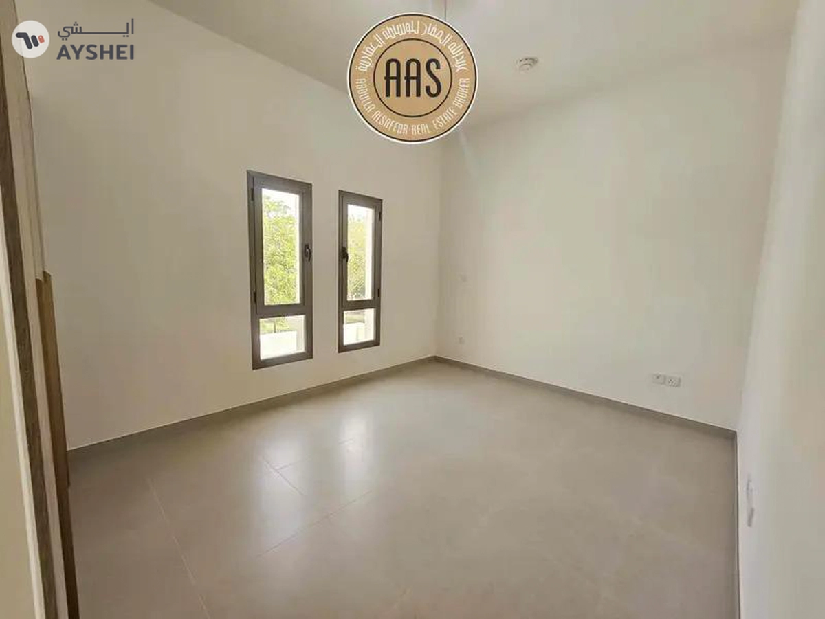 One Month Free | Corner Villa ! Maids + Storage Room ! Luxurious ! Ready to Move ! Closed To Metro -25-25