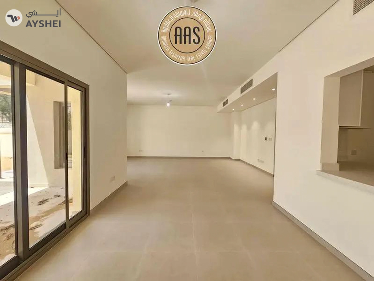 One Month Free | Corner Villa ! Maids + Storage Room ! Luxurious ! Ready to Move ! Closed To Metro -5-5
