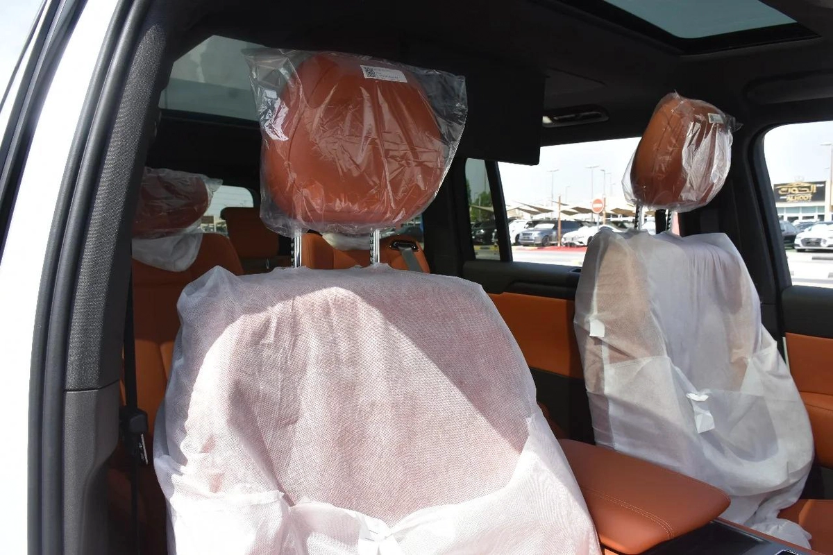 ROX 01 VIP 6 SEATS 2025 | WHITE LIKE-7-7