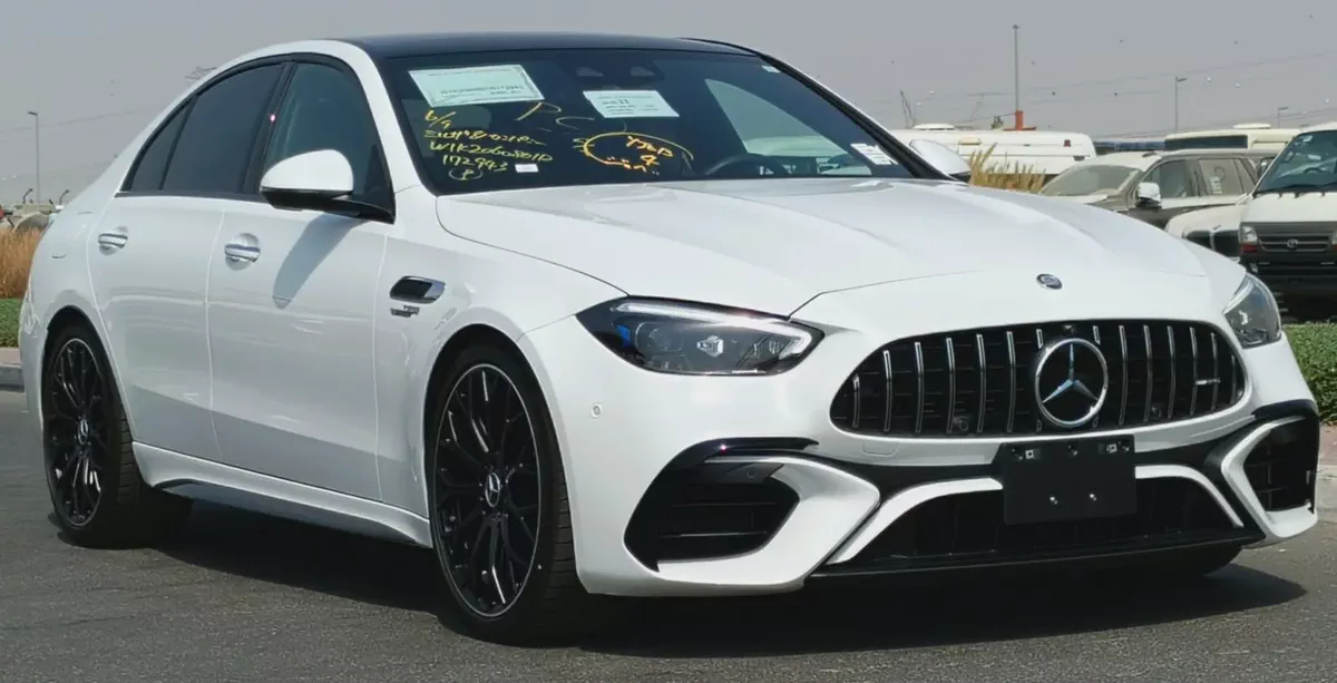 BENZ C63s | E PERFORMANCE | 2024 | WITH ONLY | 4573 KM | 5 A GRADE | JAPAN IMPORT | CLEAN TITLE-3-3