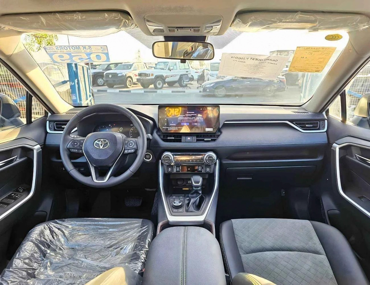 Toyota RAV4 ADVENTURE CVT FLAGHSIP / RADAR, PANORAMIC ROOF, LEATHER WITH POWER SEAT (CODE # RA-10-10