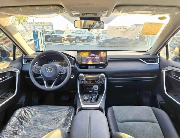 Toyota RAV4 ADVENTURE CVT FLAGHSIP / RADAR, PANORAMIC ROOF, LEATHER WITH POWER SEAT (CODE # RA