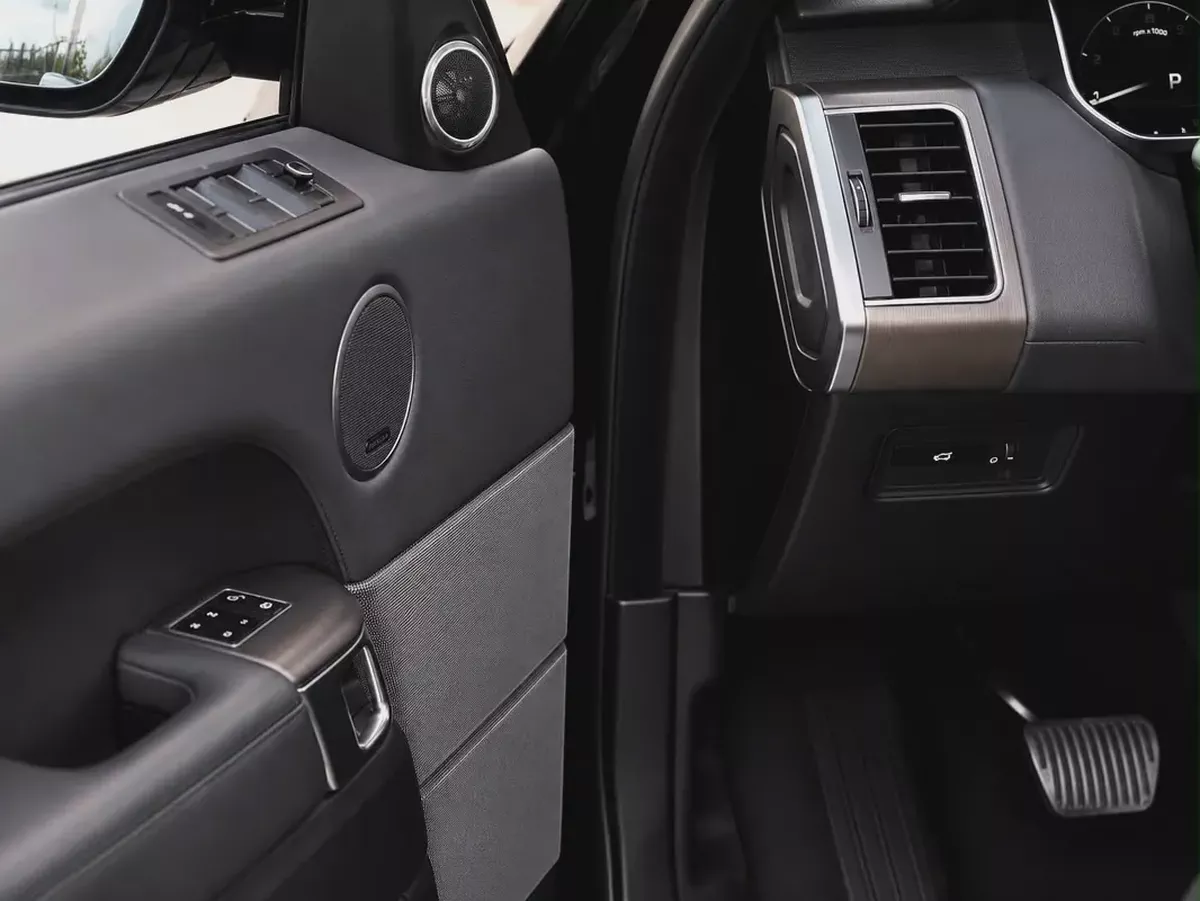 AED 3,220 RANGE ROVER SPORT | HSE | SUPERCHARGE | FREE ACCIDENT | 0% DOWNPAYMENT-9-9