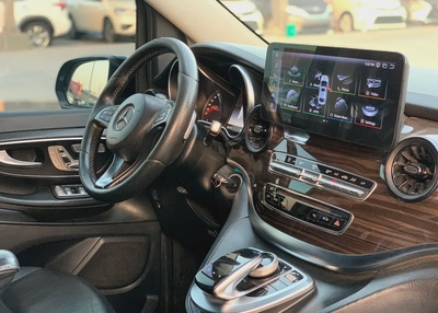 Mercedes-Benz V250 | Model 2020 | 6 Seater | GCC Specs-5