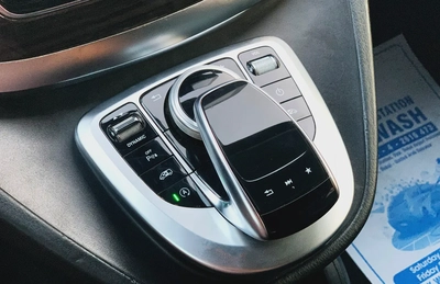 Mercedes-Benz V250 | Model 2020 | 6 Seater | GCC Specs-8