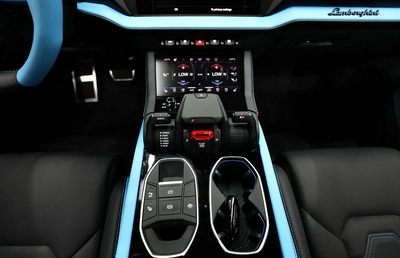 Brand New 2025 Lamborghini Urus SE Hybrid for Sale | Luxury Performance SUV-9