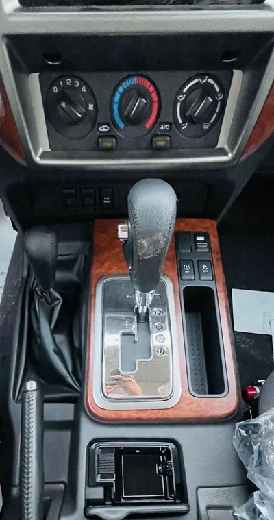 Nissan Patrol SAFARI SW Safari 4.8L A/T-8