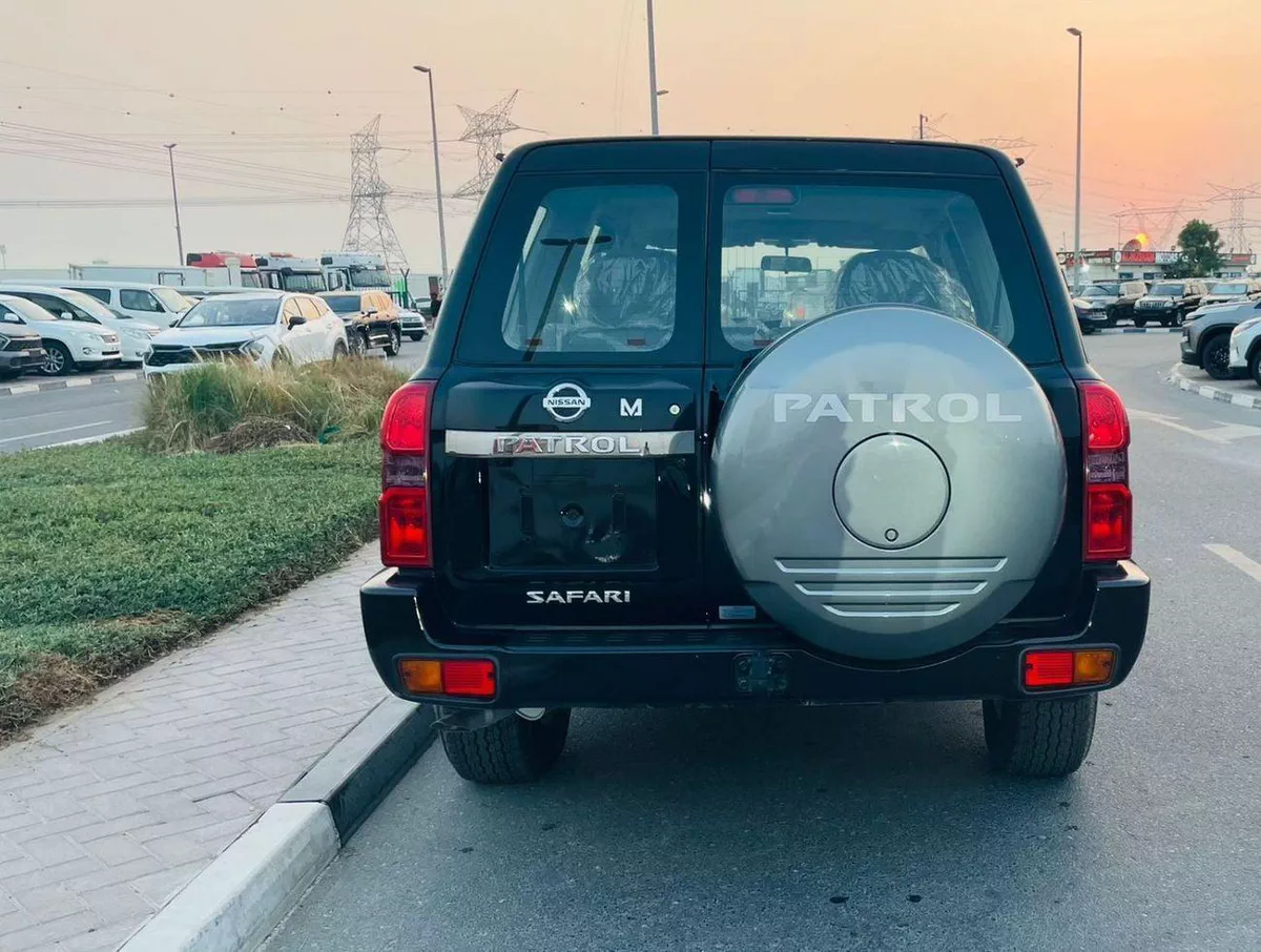 Nissan Patrol SAFARI SW Safari 4.8L A/T-11-0