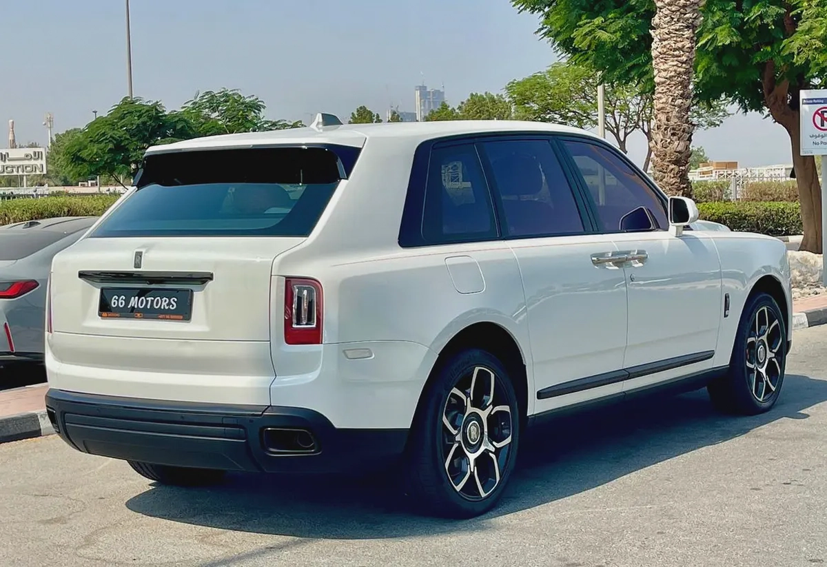 2021 Rolls Royce Cullinan European Specifications Black Badge — Where Bold Meets Bespoke.-4-4